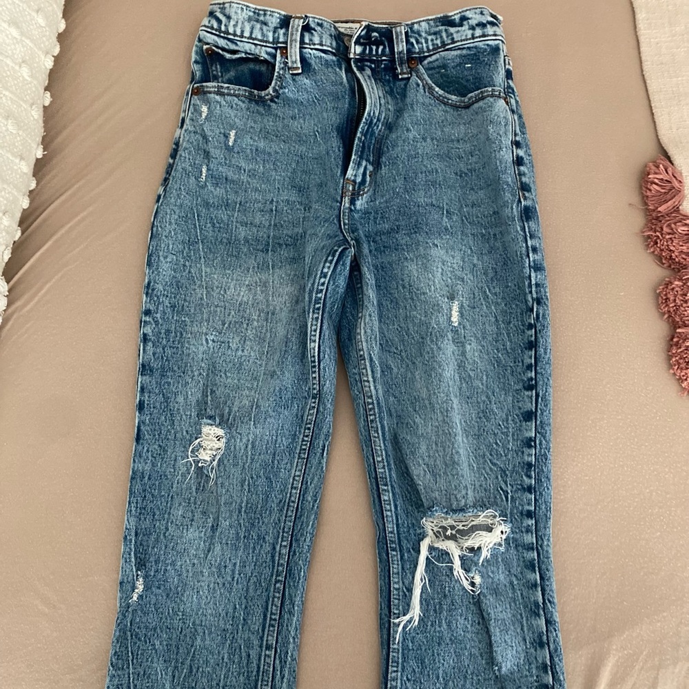 High Waisted Jeans